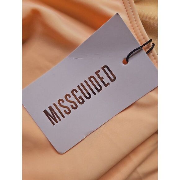 MISGUIDED Sexy Ruffled Plunge Cheeky One-Piece Bathingsuit Women's Size 8 - Picture 5 of 5